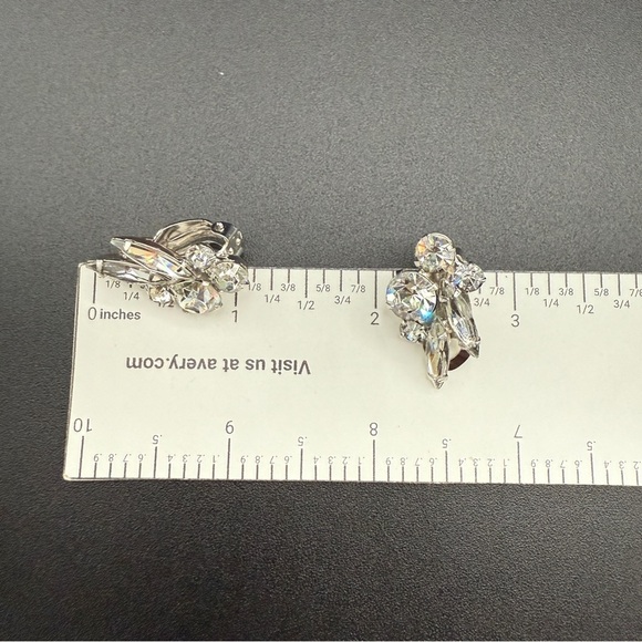 Sparkling Ice Crystal Cluster Earrings Signed Keyes - Clip On - Picture 5 of 17